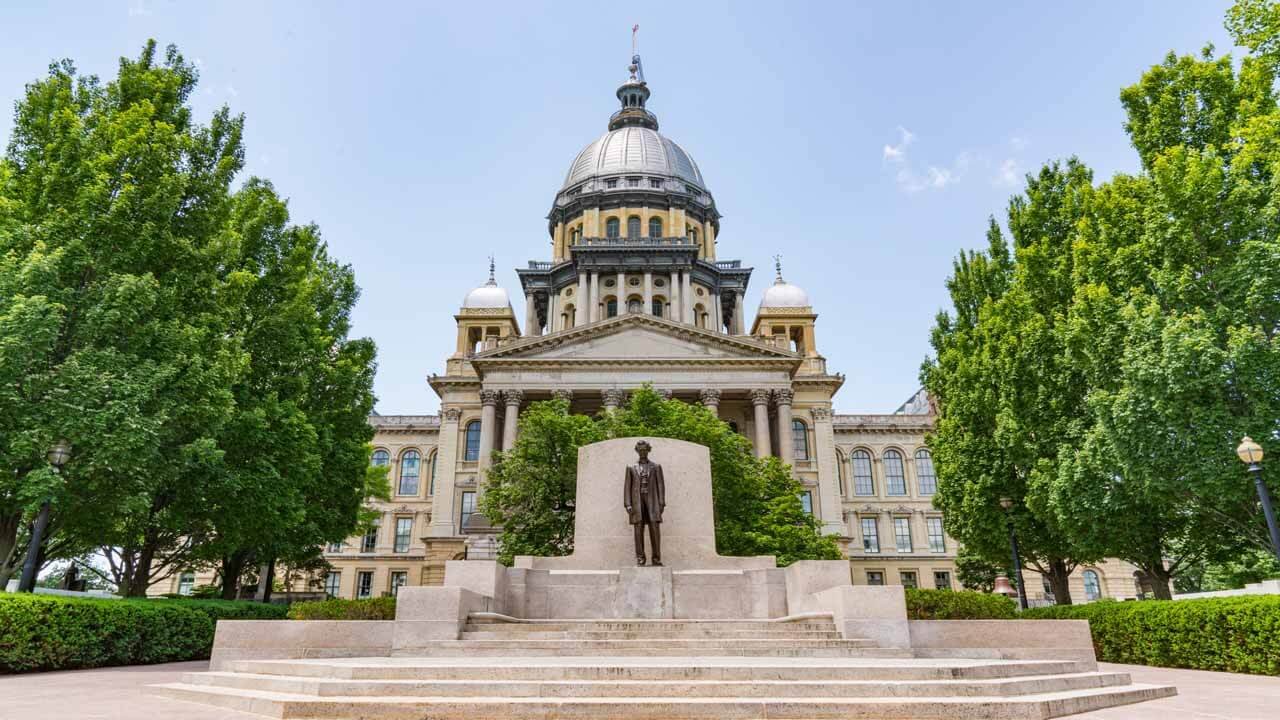 Illinois pausiert Cannabis-Einzelhandelslizenzen zur Unterstützung der Gerechtigkeit
