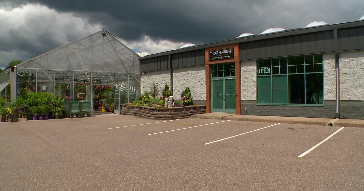 Forest Lake mayor opens cannabis dispensary